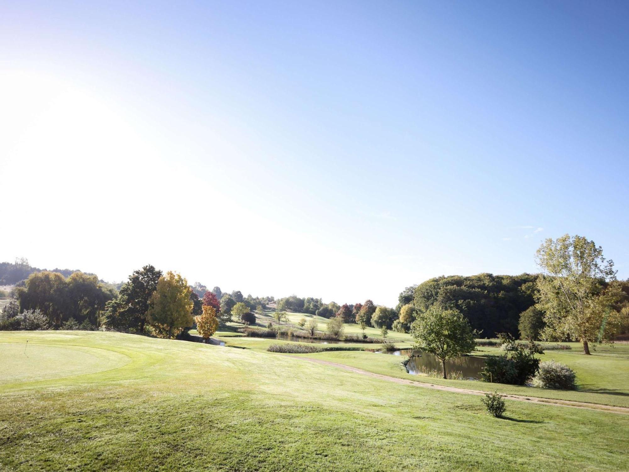 Mercure Luxembourg Kikuoka Golf & Spa Canach Exteriör bild