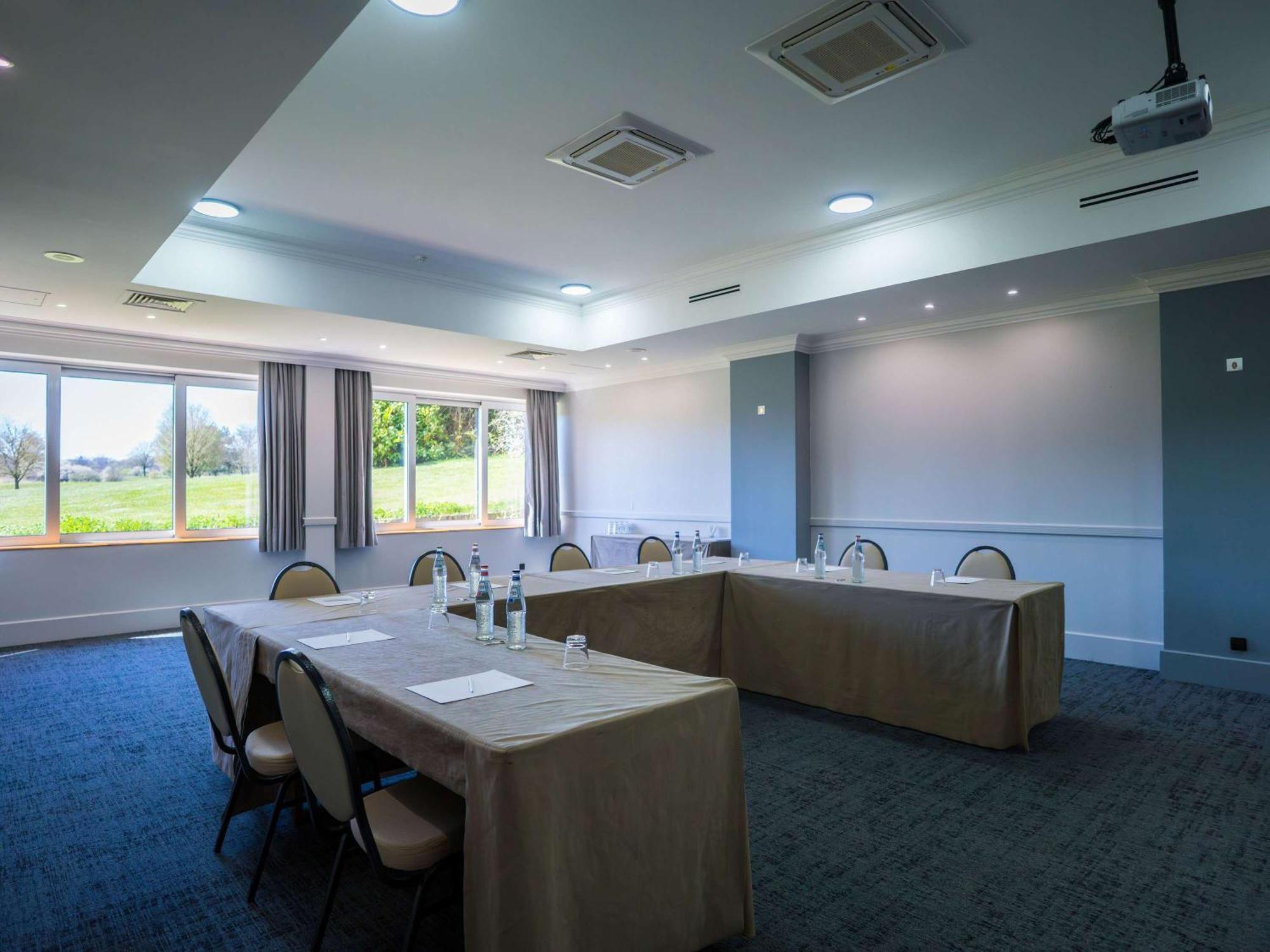 Mercure Luxembourg Kikuoka Golf & Spa Canach Exteriör bild